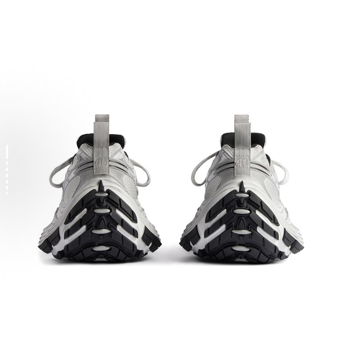 Balenciaga 10XL