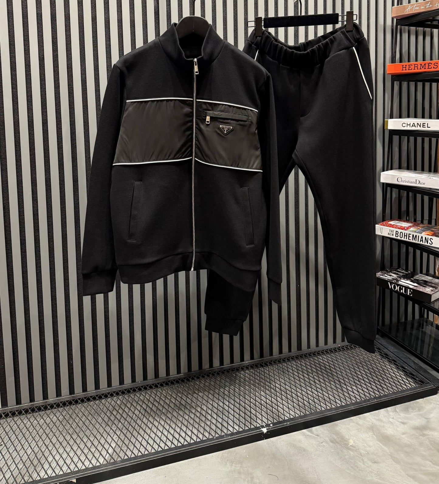 Tuta Prada 002