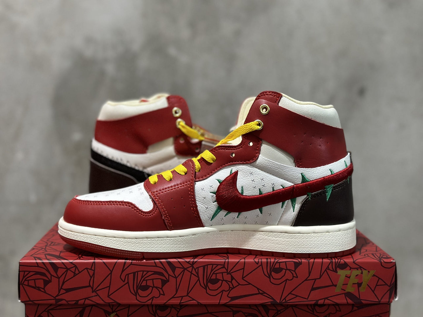 Jordan 1 x travis red